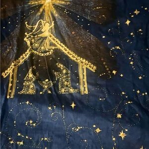 Recollections Blue and Gold Tapestry